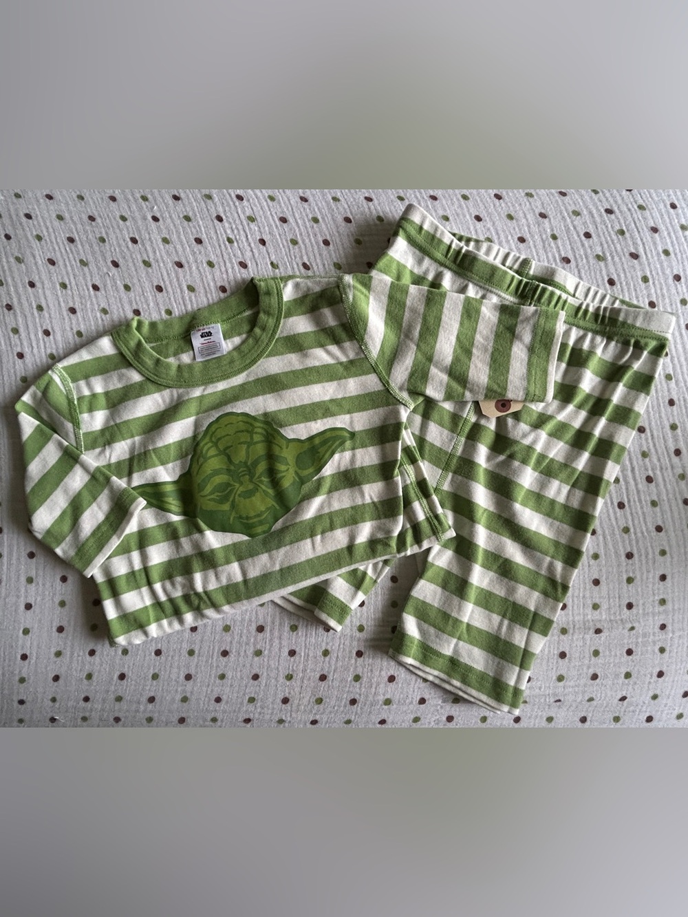 Hanna Andersson Green and White Striped Kids Short Pajama Set with Yoda Graphic